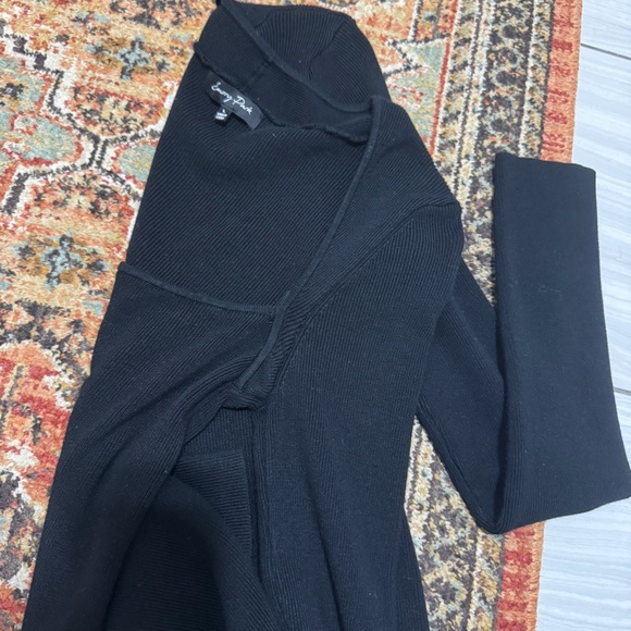 Emory Park Black Long Sleeve Crop Top - Picture 5 of 5